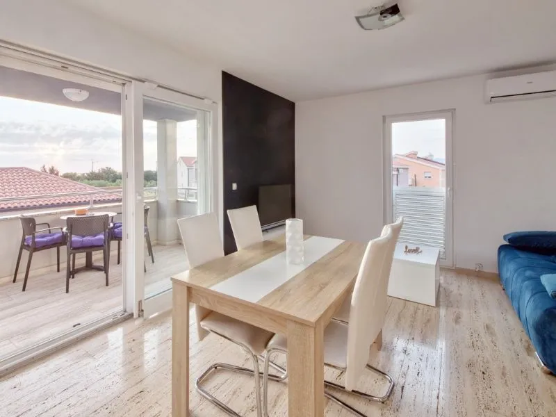 Villa More - Appartamenti con piscina Zaton