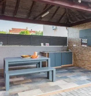 Villa More - Apartments with pool Zaton