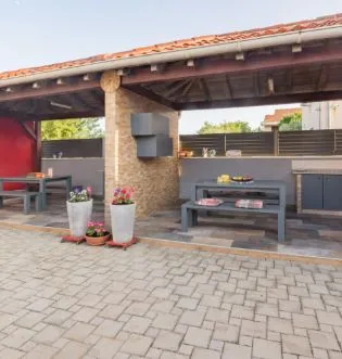 Villa More - Apartments with pool Zaton