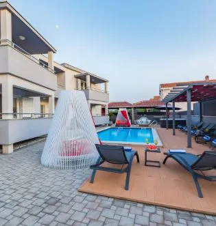 Villa More - Apartments with pool Zaton