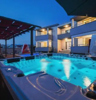 Villa More - Apartments with pool Zaton